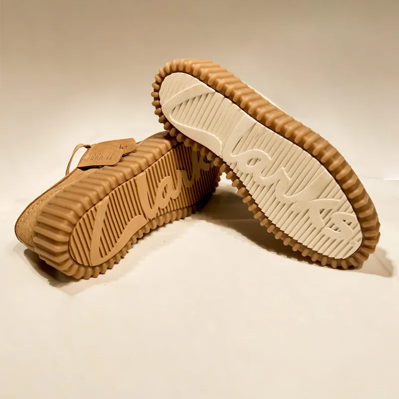 Clarks, image 3 of 6