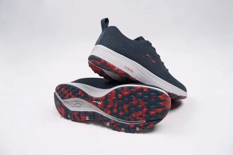 Skechers: Product photography, Social media content creation
